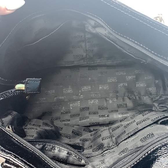 Michael Michael Kors Jet Set tote in black - Picture 6 of 8